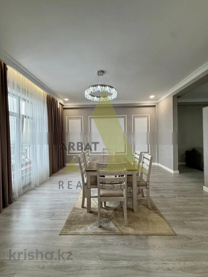 Фото Квартира, 4 комн, 146 м², 3/3 эт.