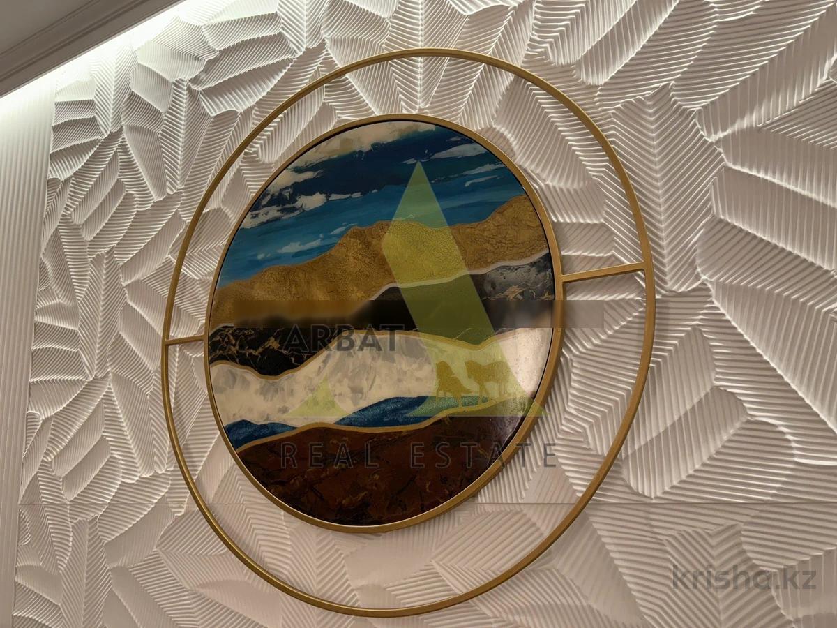 Фото Квартира, 3 комн, 165 м², 1/3 эт., 2019 г.п.