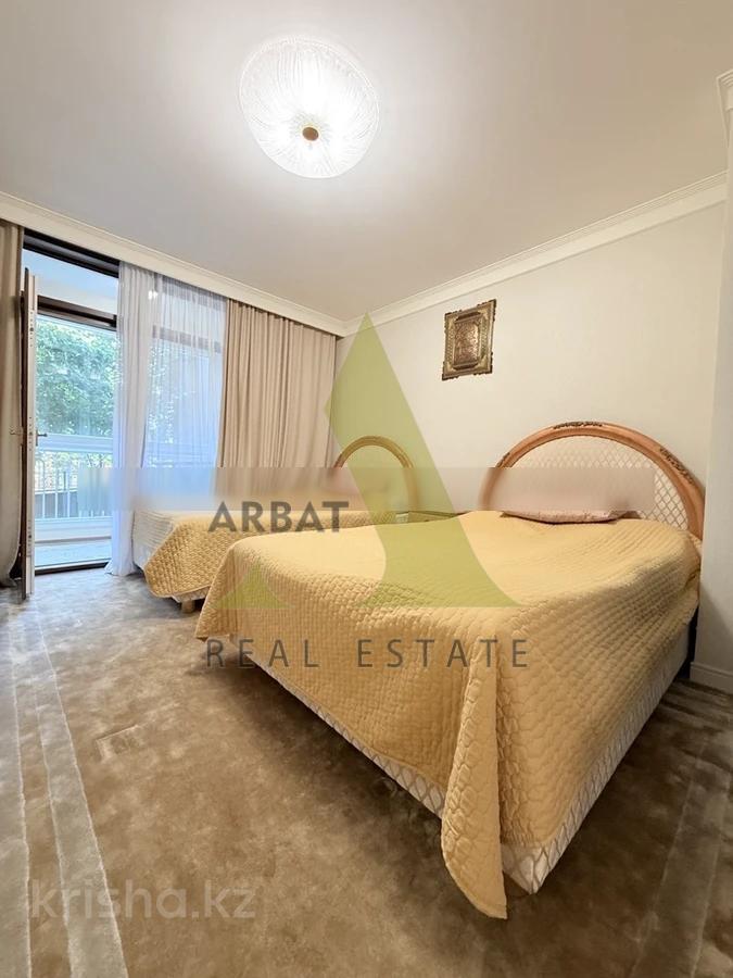 Фото Квартира, 5 комн, 190 м², 1/17 эт.