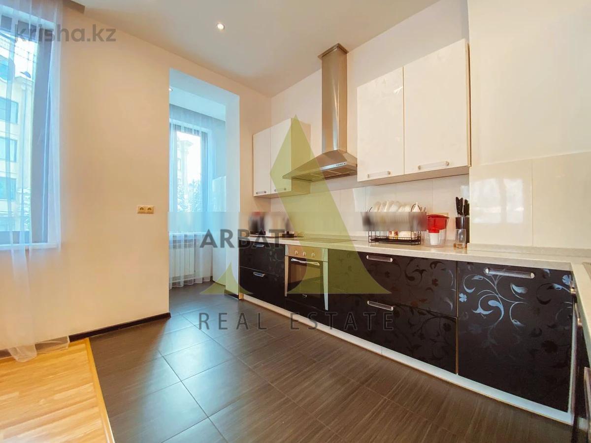 Фото Квартира, 4 комн, 200 м², 2/5 эт., 2010 г.п.