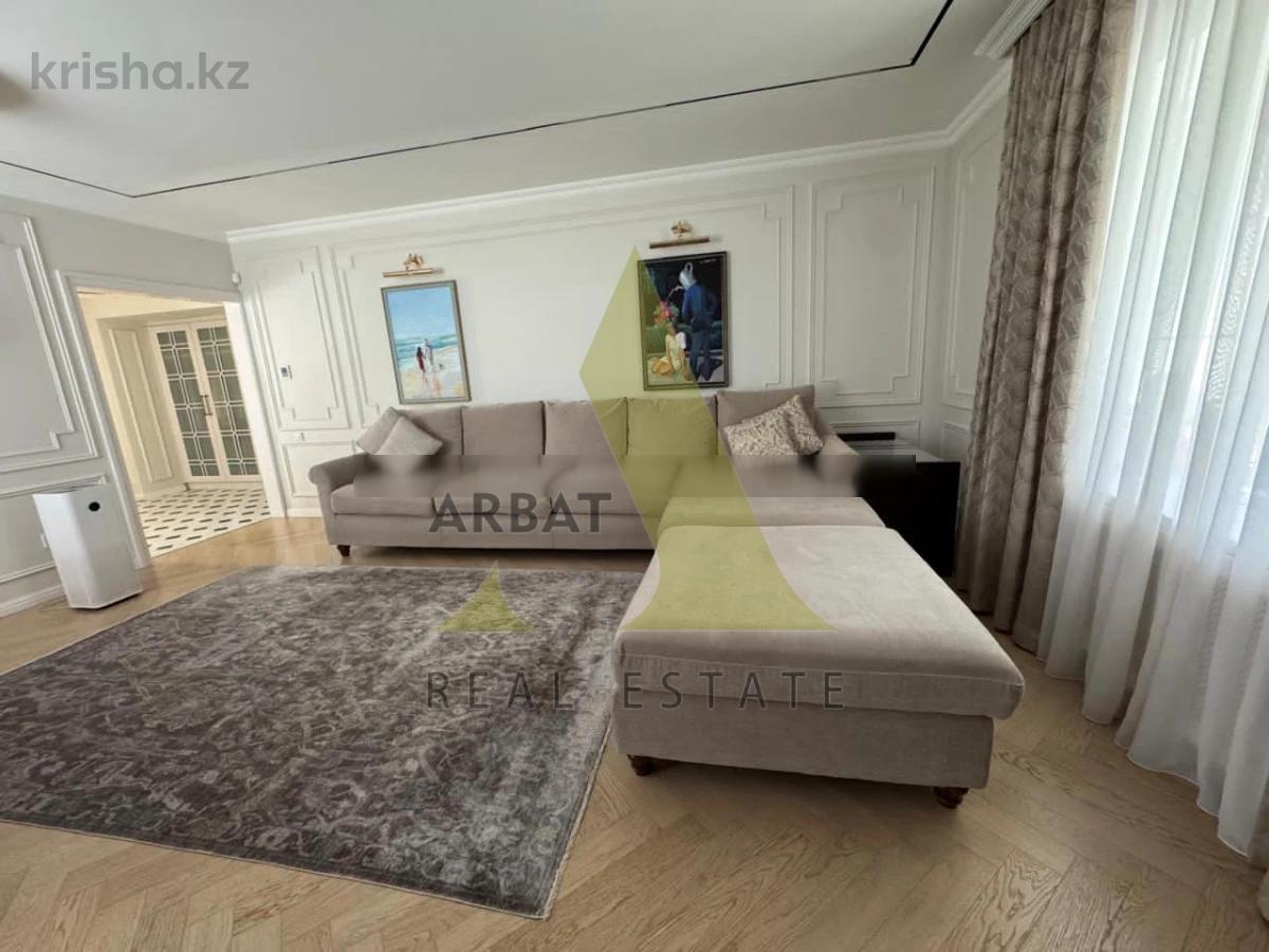 Фото Квартира, 3 комн, 138 м², 4/4 эт., 1978 г.п.