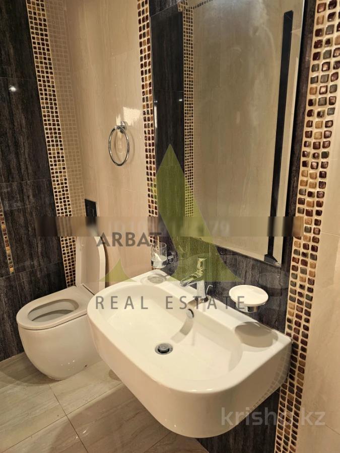 Фото Квартира, 5 комн, 364 м², 3/4 эт., 2011 г.п.