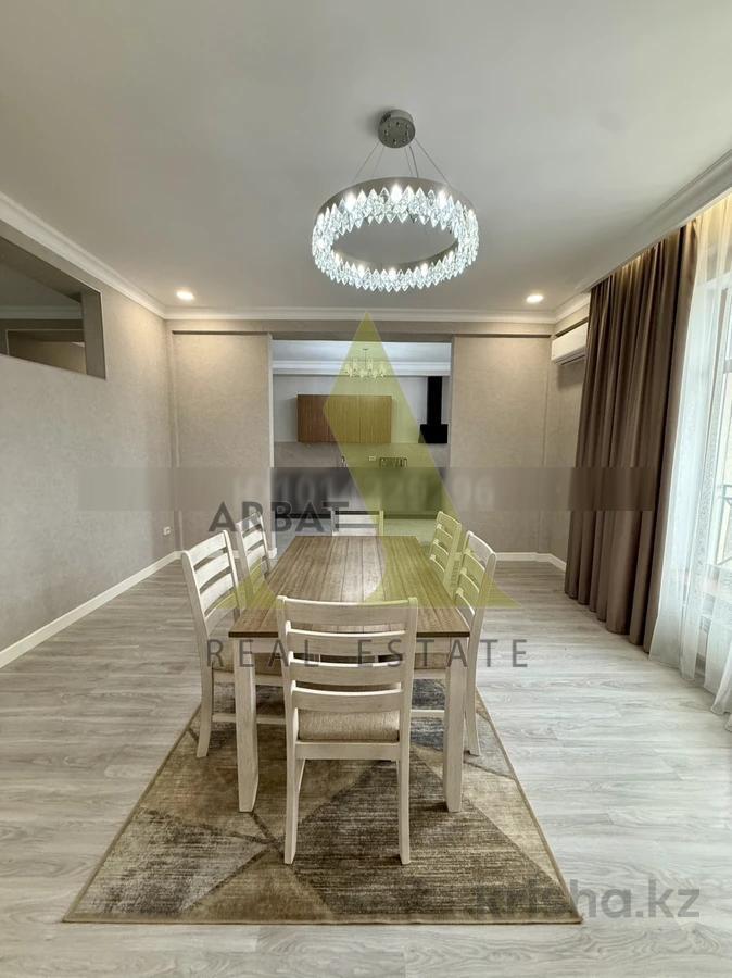 Фото Квартира, 4 комн, 146 м², 3/3 эт.