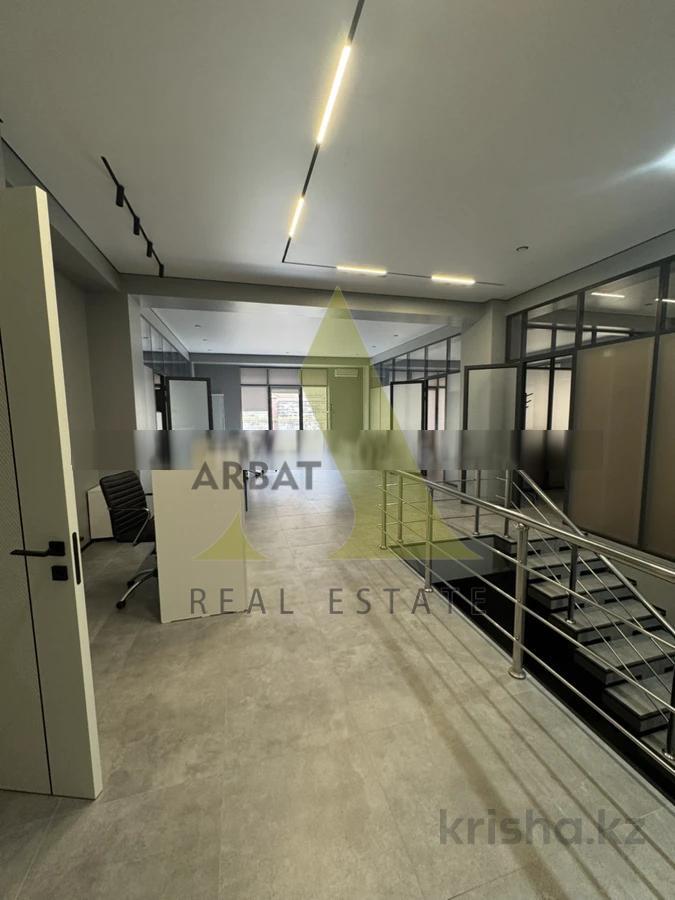 Фото Квартира, 6 комн, 440 м², 1/3 эт., 2022 г.п.