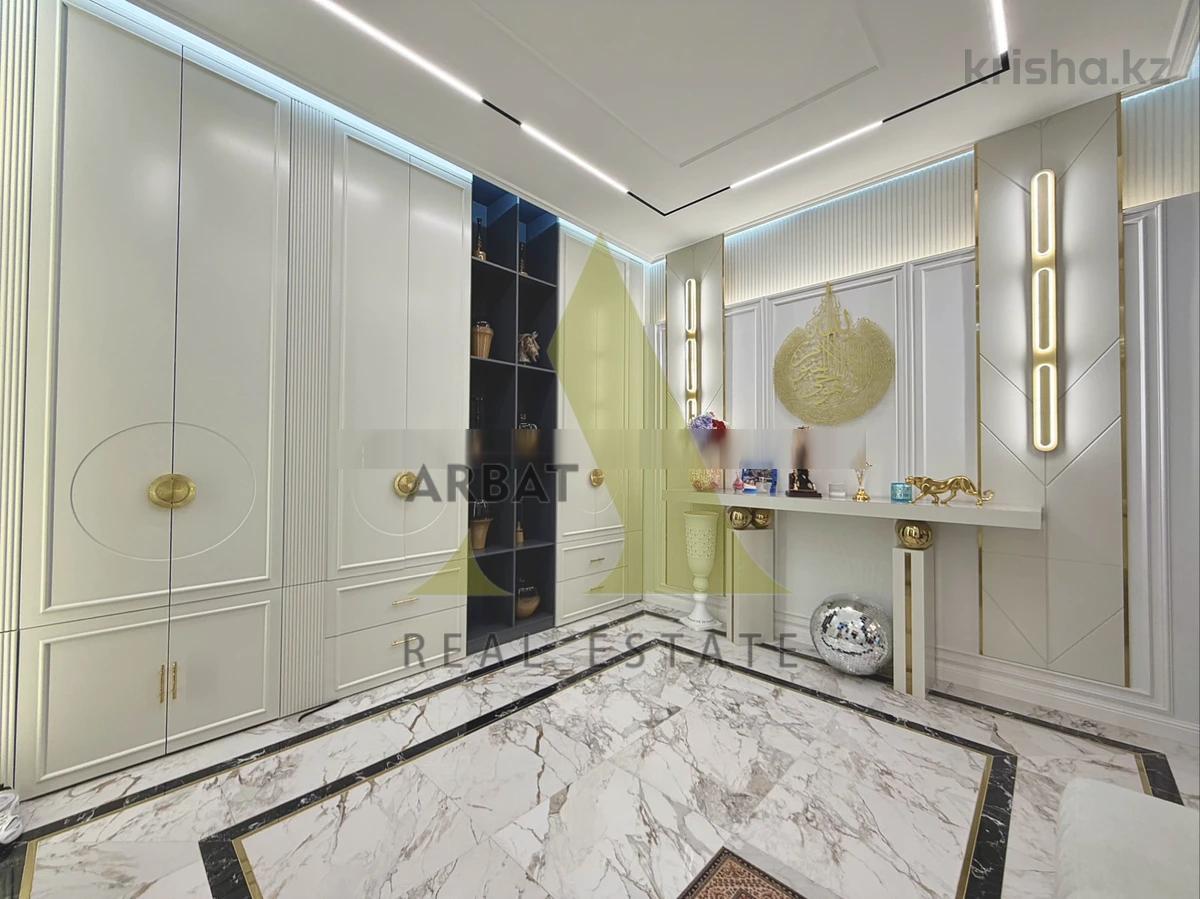 Фото Отдельный дом, 6 комн, 650м²