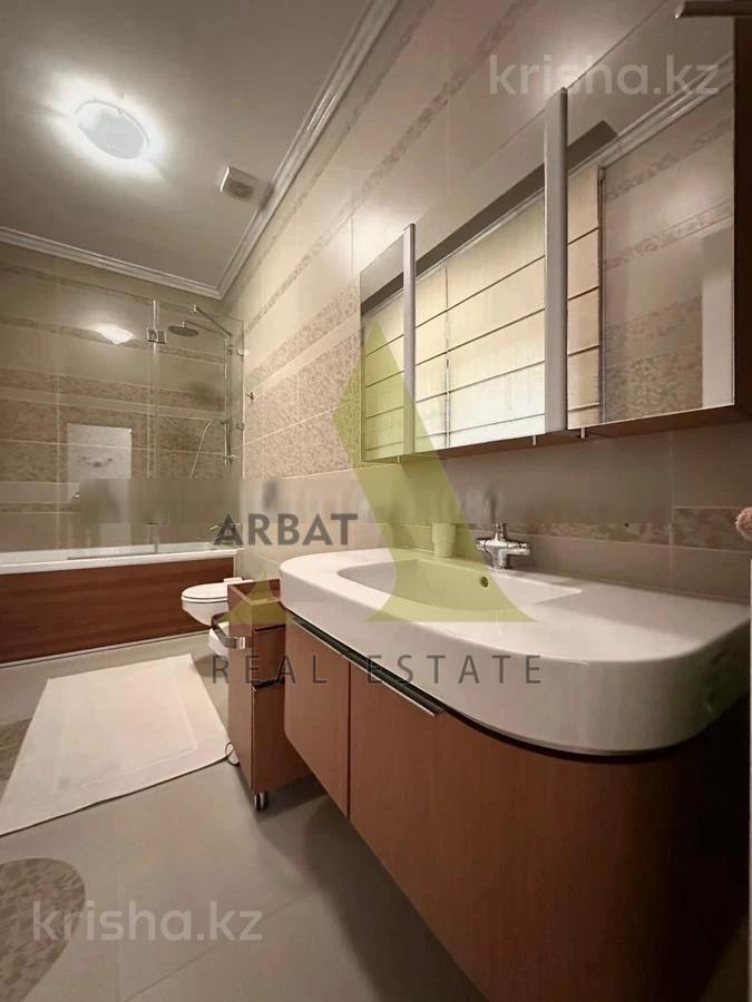 Фото Квартира, 5 комн, 450 м², 3/4 эт., 2009 г.п.