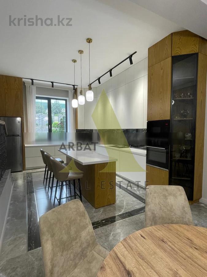 Фото Отдельный дом, 6 комн, 315м²
