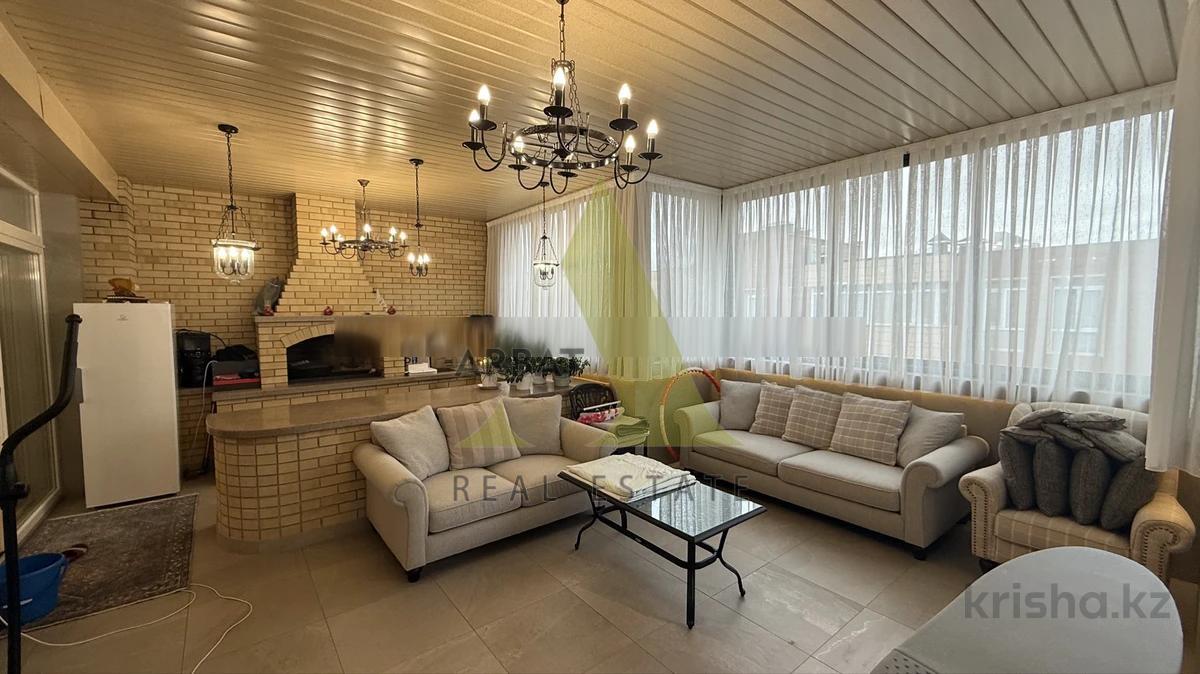 Фото Квартира, 6 комн, 315 м², 4/4 эт., 2018 г.п.