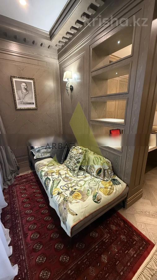 Фото Квартира, 6 комн, 315 м², 4/4 эт., 2018 г.п.