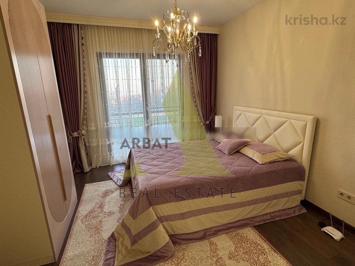 Фото Квартира, 5 комн, 220 м², 2 эт.
