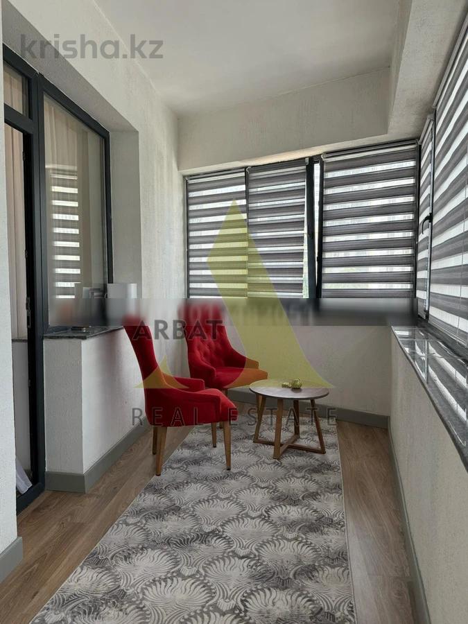 Фото Квартира, 3 комн, 120 м², 3/12 эт.