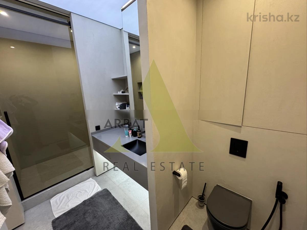 Фото Квартира, 3 комн, 135 м², 1/6 эт., 2007 г.п.