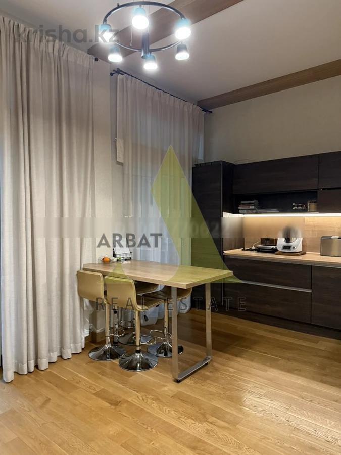 Фото Квартира, 3 комн, 150 м², 8/8 эт., 2017 г.п.