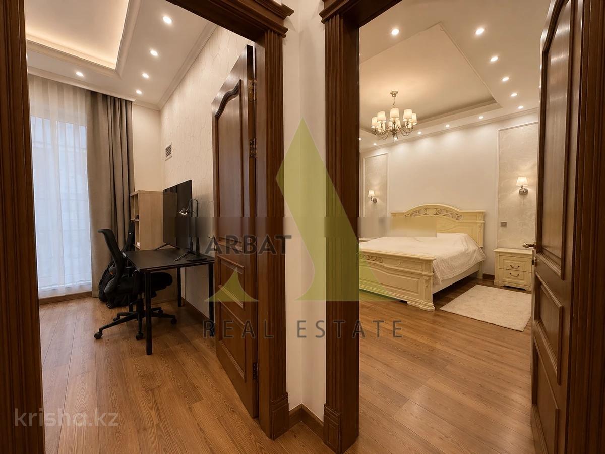 Фото Квартира, 4 комн, 158 м², 4/6 эт., 2007 г.п.
