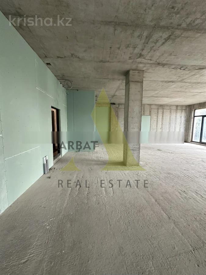 Фото Квартира, 4 комн, 210 м², 1/3 эт., 2021 г.п.