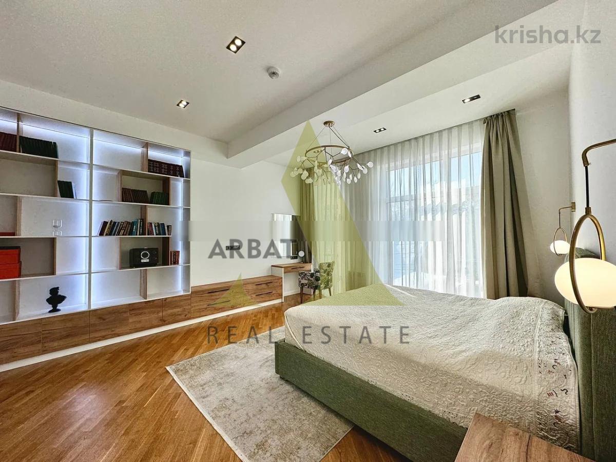 Фото Квартира, 4 комн, 210 м², 2/3 эт., 2020 г.п.