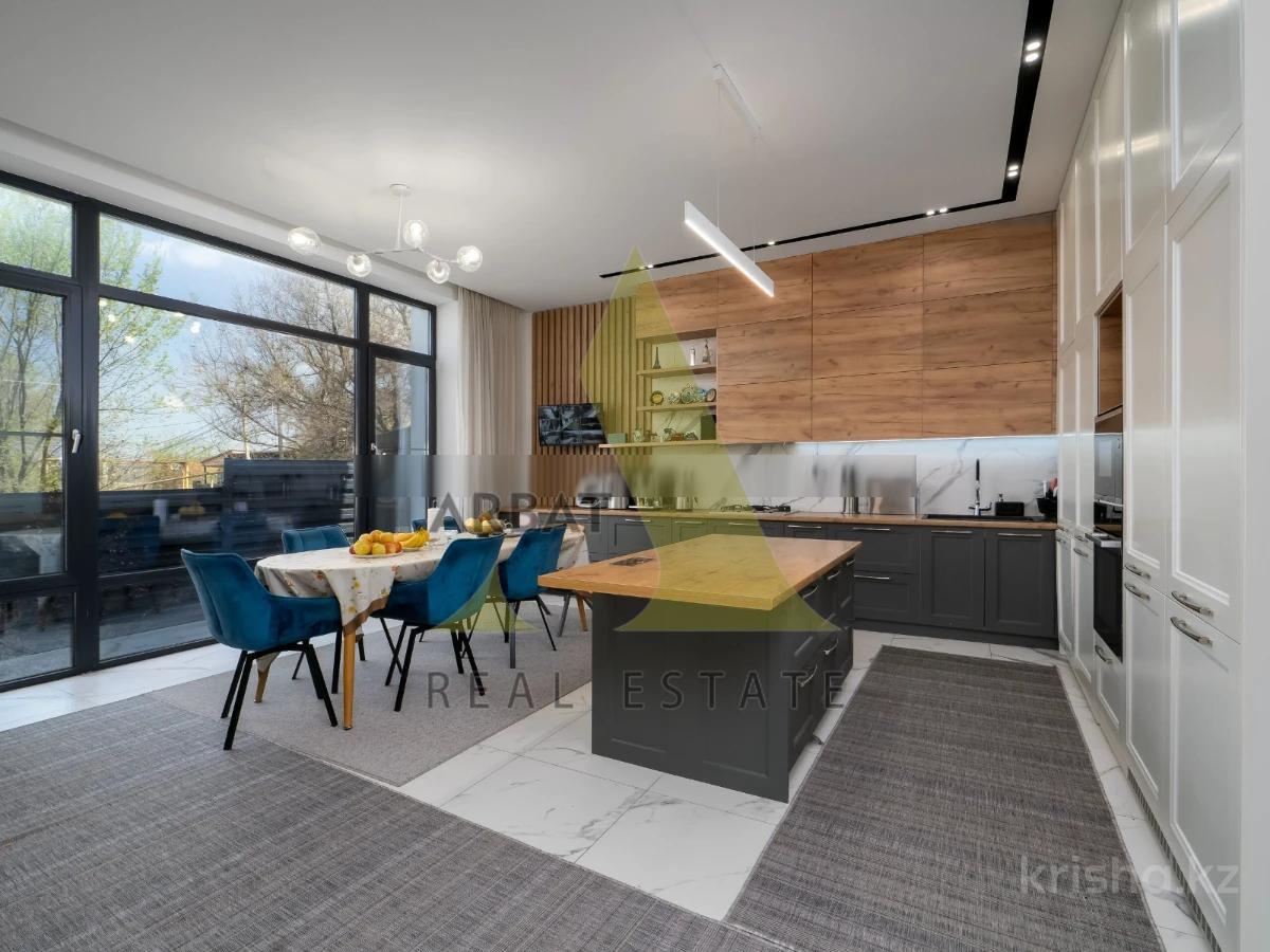 Фото Отдельный дом, 7 комн, 450м²