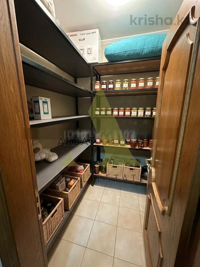Фото Отдельный дом, 12 комн, 700м²