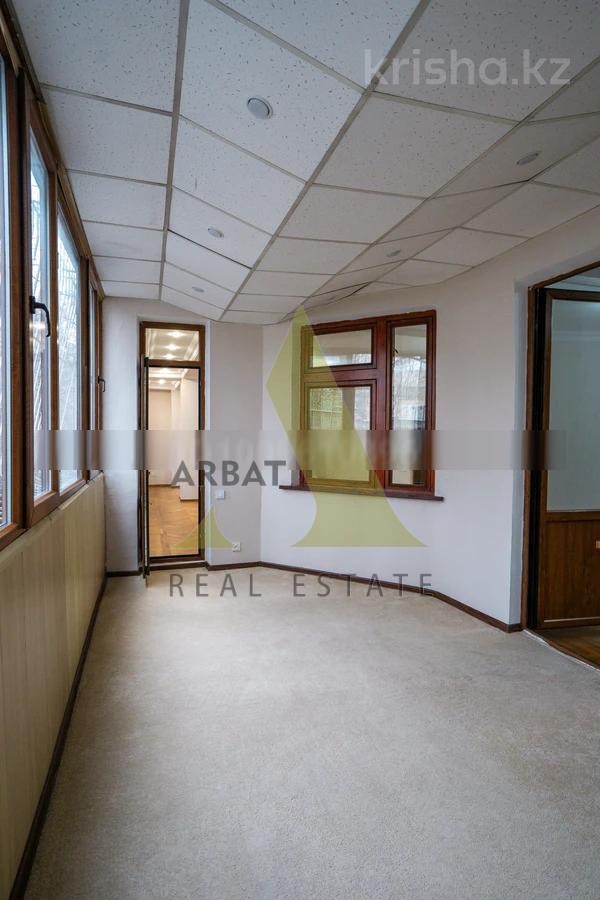 Фото Квартира, 5 комн, 226.2 м², 1/6 эт., 1996 г.п.