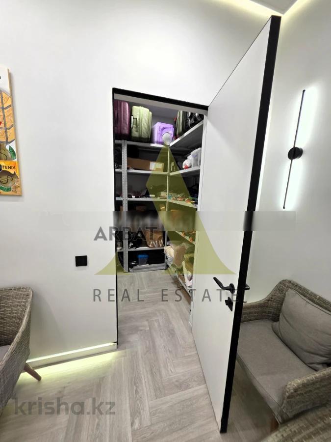 Фото Отдельный дом, 5 комн, 300м²