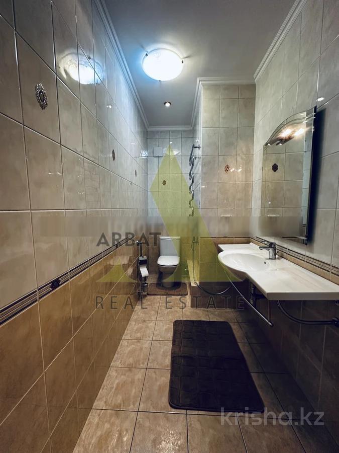 Фото Квартира, 5 комн, 196 м², 6/17 эт., 2005 г.п.