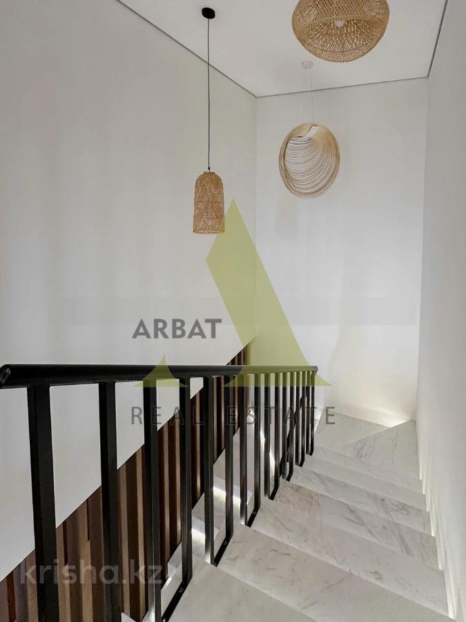Фото Квартира, 5 комн, 320 м², 9/10 эт., 2017 г.п.