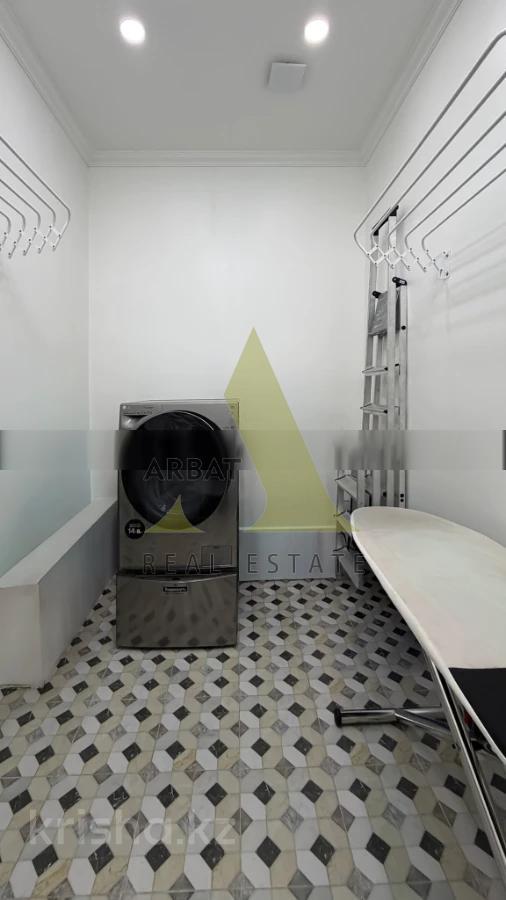 Фото Квартира, 3 комн, 124.9 м², 2/7 эт., 2017 г.п.