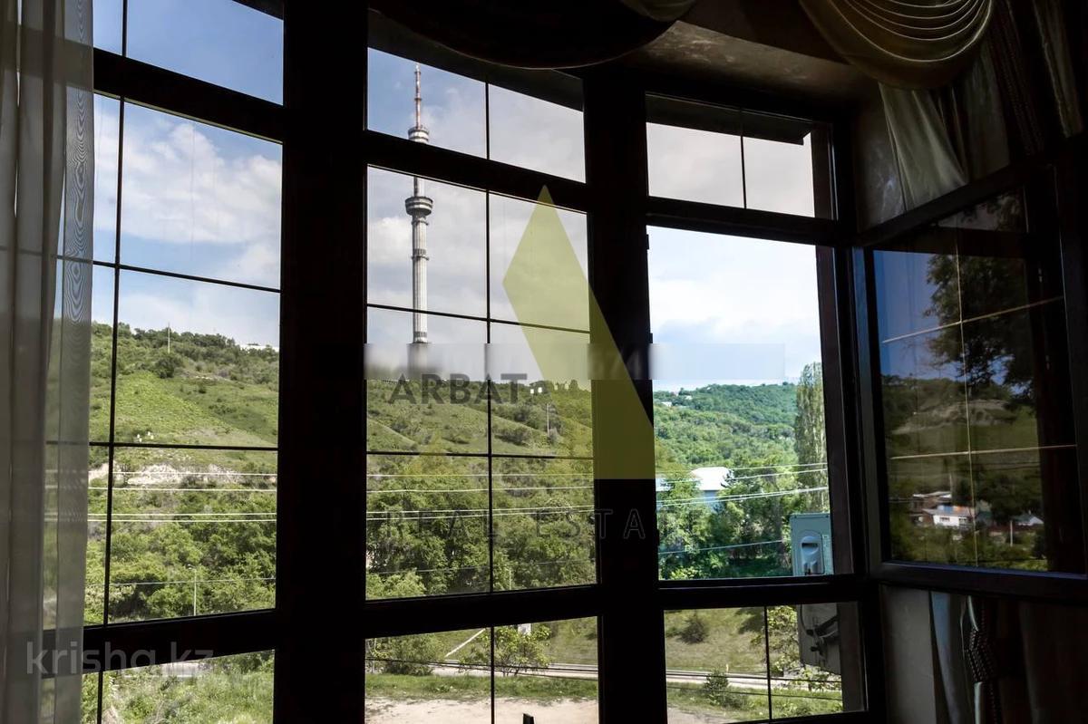 Фото Квартира, 8 комн, 433 м², 3/4 эт., 2011 г.п.