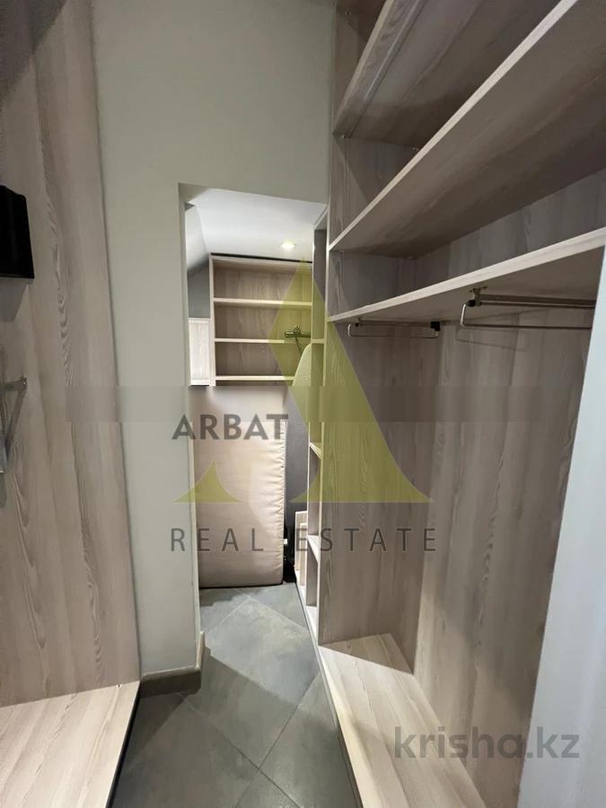 Фото Квартира, 5 комн, 185 м², 4 эт.