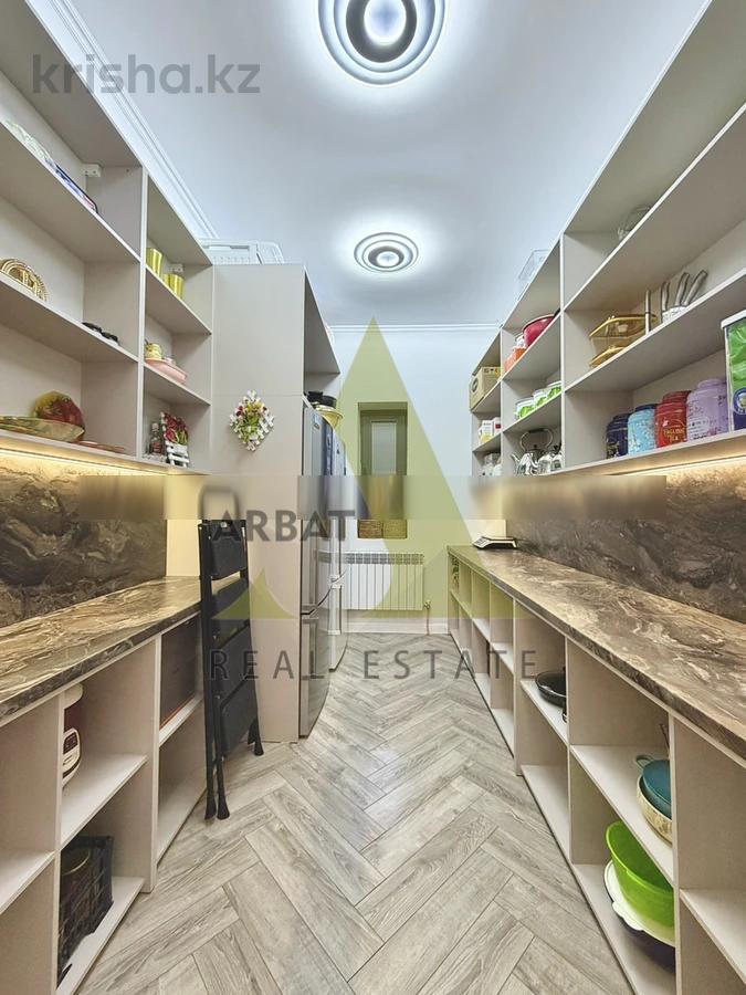Фото Отдельный дом, 6 комн, 650м²
