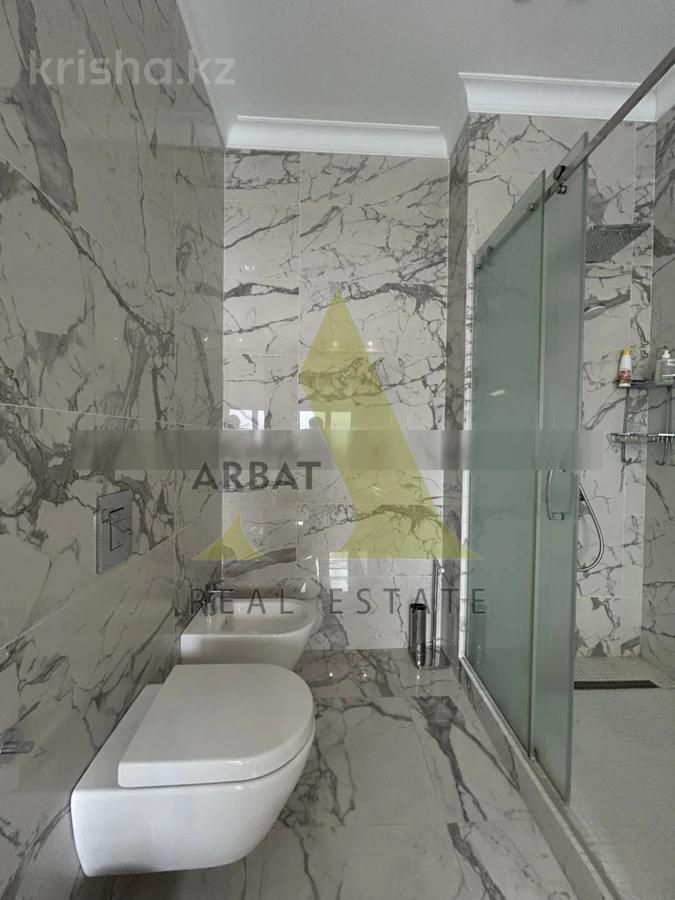 Фото Квартира, 7 комн, 440 м², 7/7 эт., 2016 г.п.
