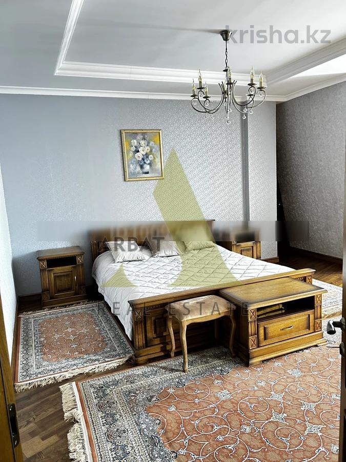 Фото Квартира, 5 комн, 450 м², 3/5 эт., 2011 г.п.