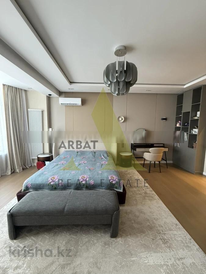 Фото Квартира, 4 комн, 250 м², 3/7 эт., 2004 г.п.