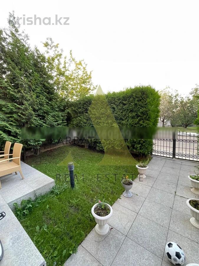Фото Квартира, 5 комн, 220 м², 2 эт.