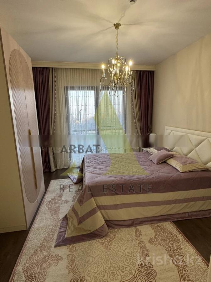 Фото Квартира, 5 комн, 220 м², 2 эт., 2007 г.п.