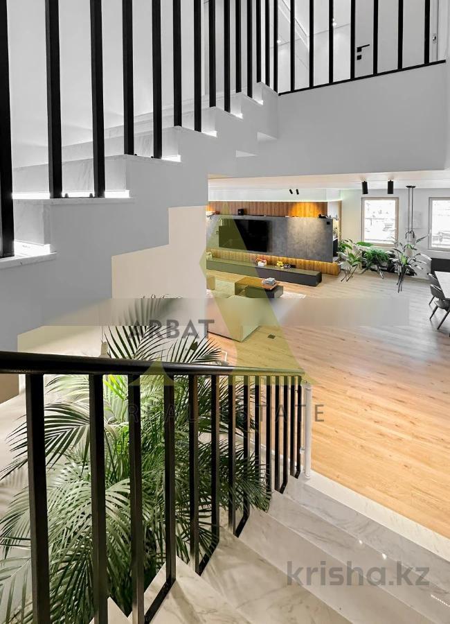 Фото Квартира, 5 комн, 320 м², 9/10 эт., 2017 г.п.