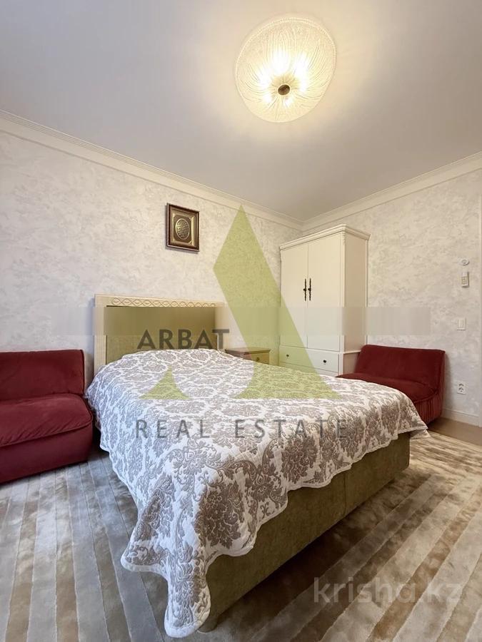 Фото Квартира, 5 комн, 190 м², 1/17 эт.