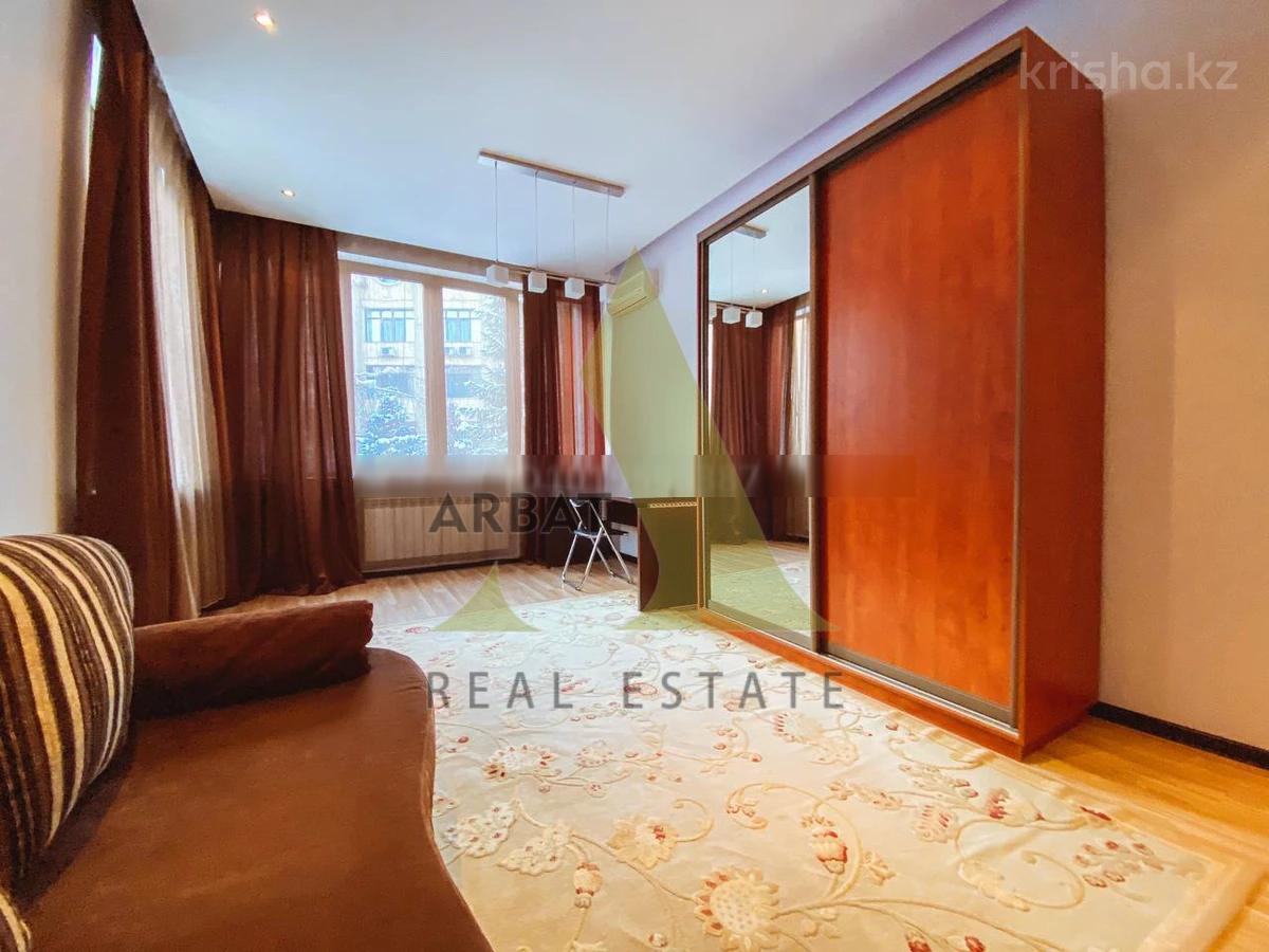 Фото Квартира, 4 комн, 200 м², 2/5 эт., 2010 г.п.