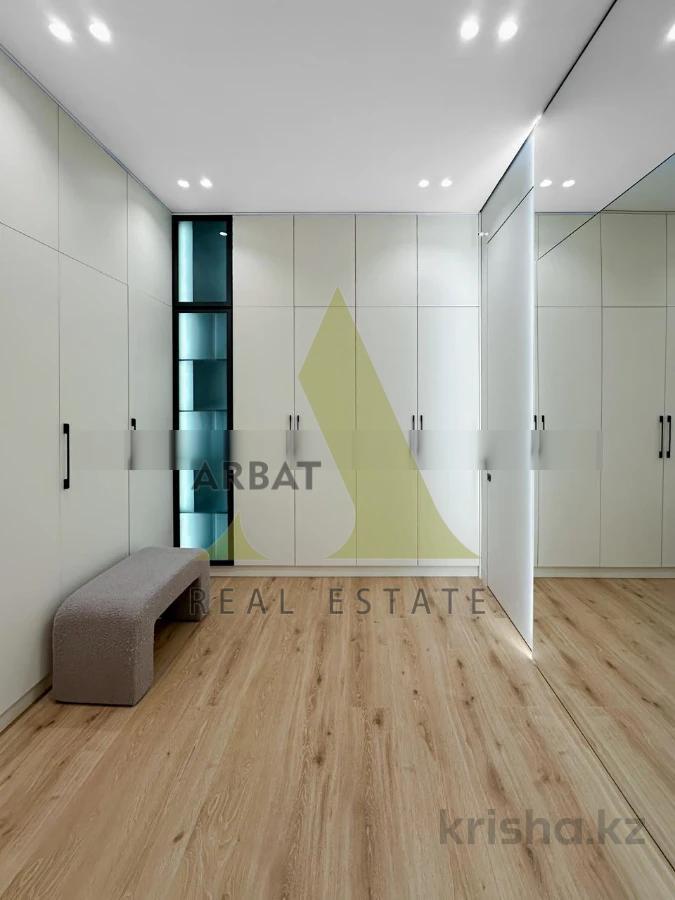 Фото Квартира, 5 комн, 320 м², 9/10 эт., 2017 г.п.