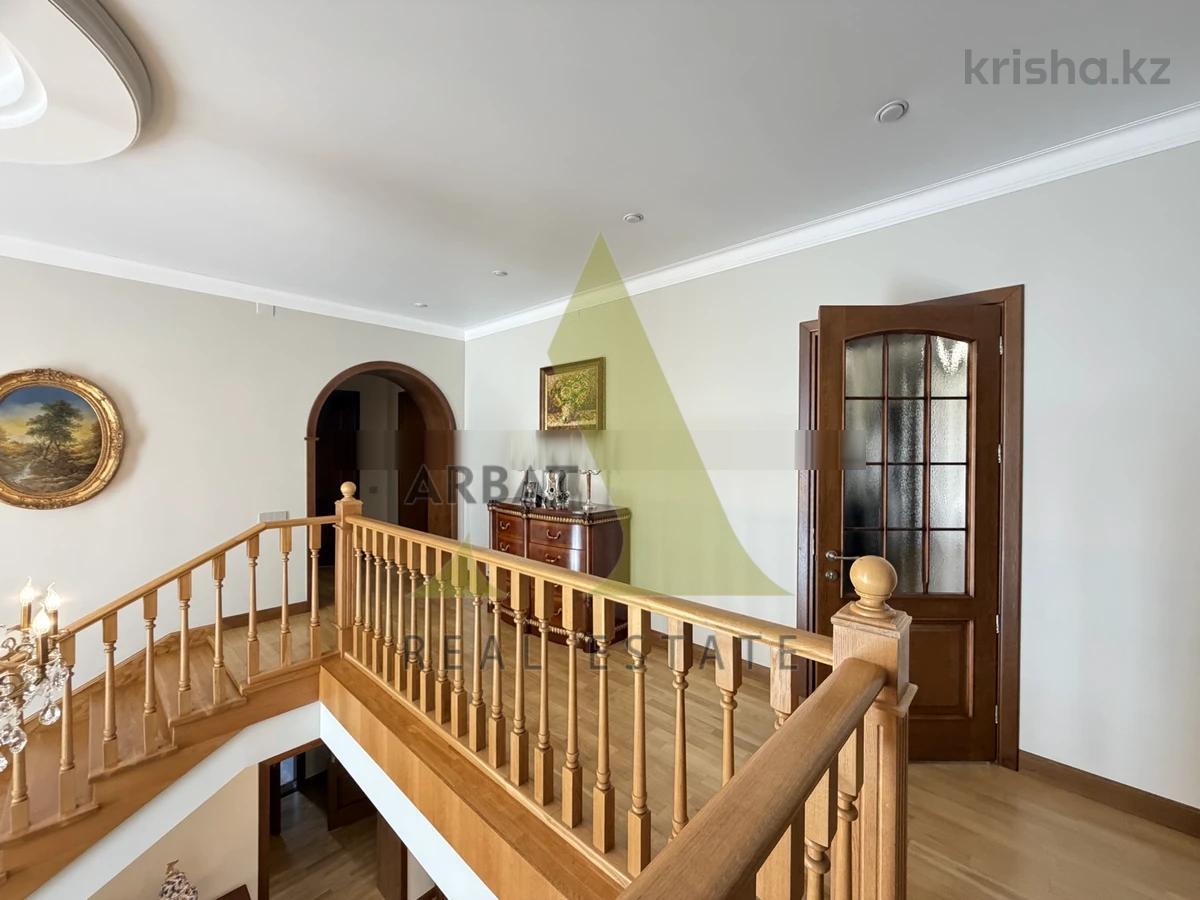 Фото Отдельный дом, 8 комн, 468м²