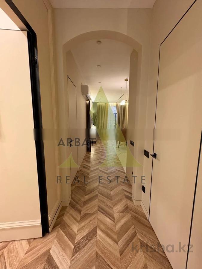 Фото Квартира, 3 комн, 80 м², 1/3 эт.