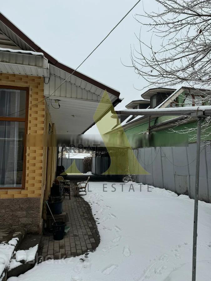 Фото Отдельный дом, 8 комн, 700м²
