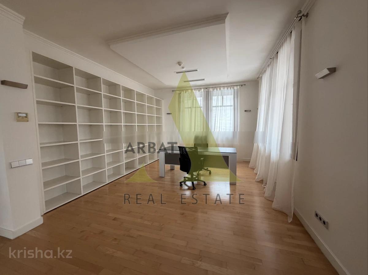Фото Квартира, 6 комн, 423 м², 3/4 эт., 2009 г.п.