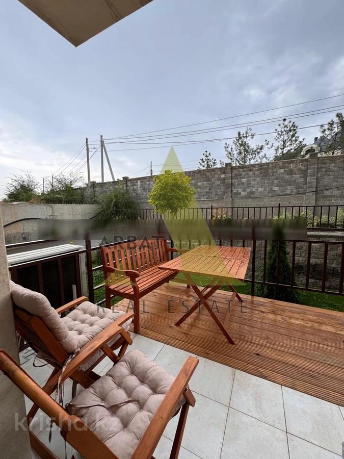 Фото Квартира, 3 комн, 80 м², 1/3 эт.