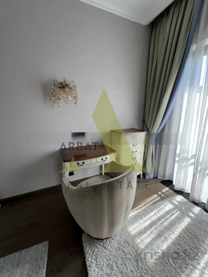 Фото Квартира, 5 комн, 185 м², 4 эт.