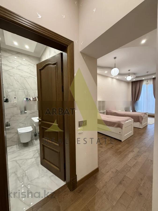 Фото Квартира, 4 комн, 158 м², 4/6 эт., 2007 г.п.
