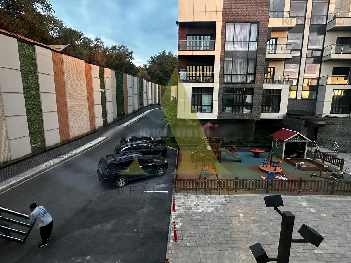 Фото Квартира, 3 комн, 111 м², 2/3 эт.
