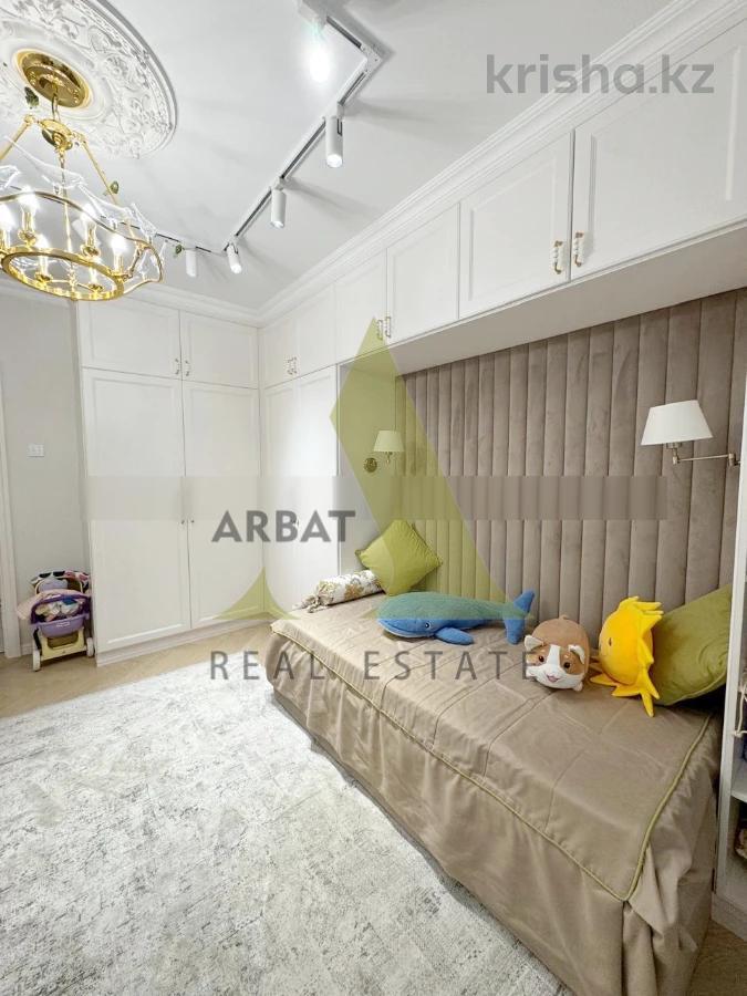 Фото Квартира, 3 комн, 138 м², 4/4 эт., 1978 г.п.