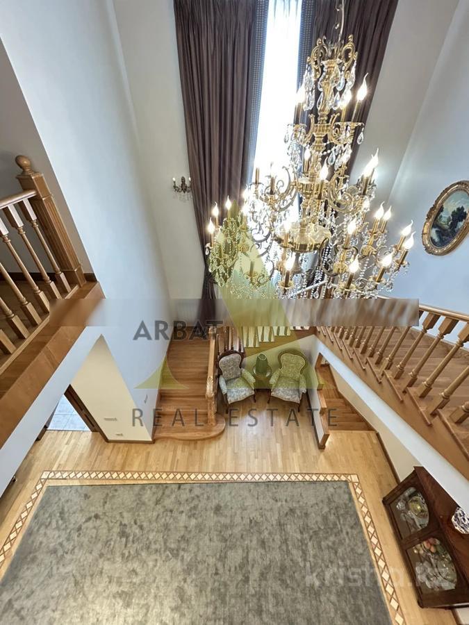 Фото Отдельный дом, 9 комн, 500м²