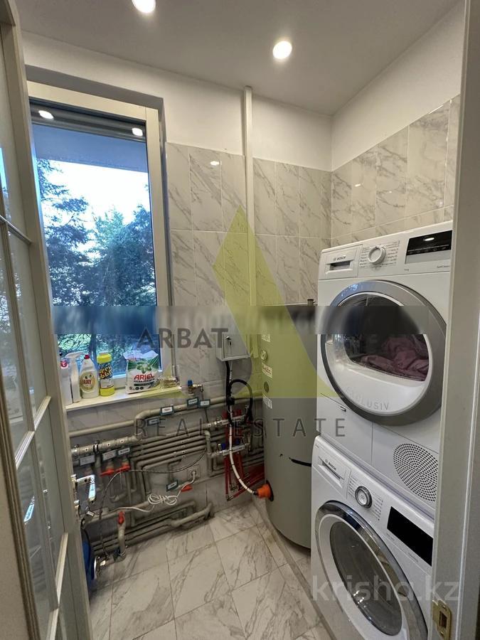 Фото Квартира, 5 комн, 230 м², 1/2 эт., 2010 г.п.